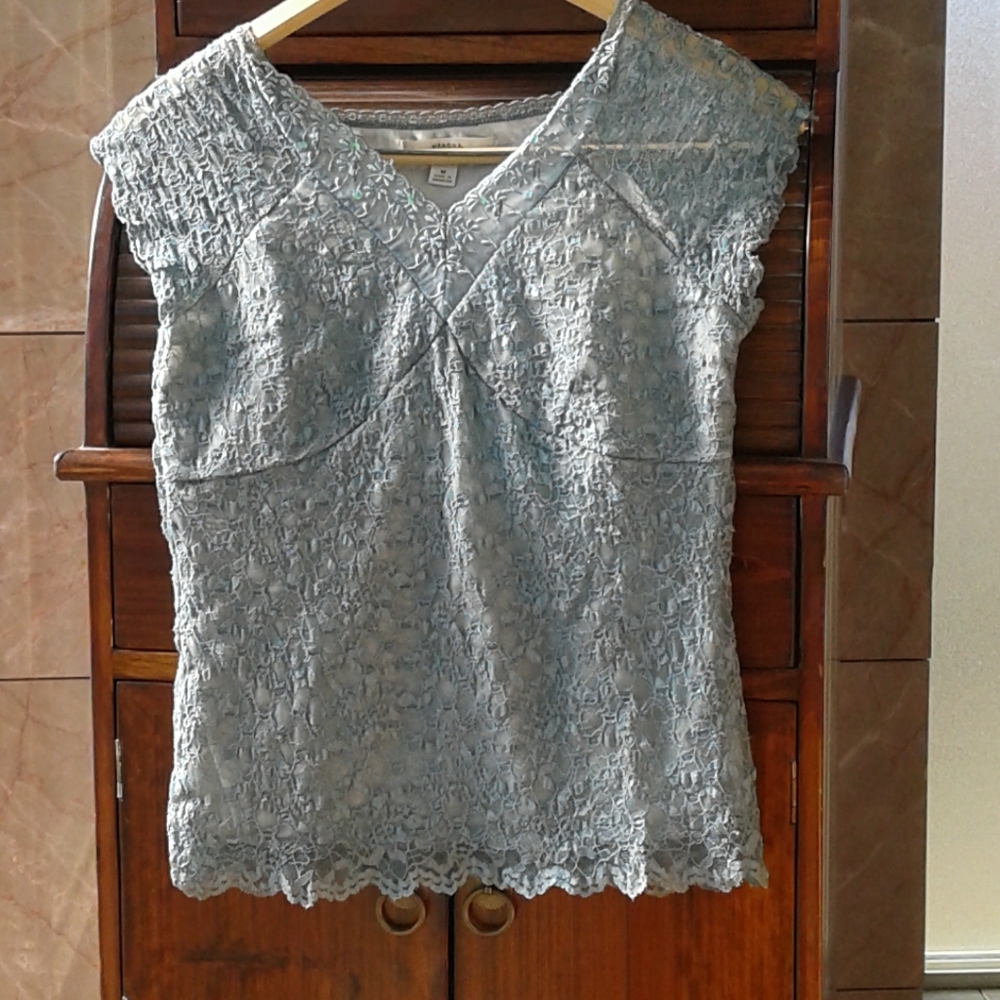 Lace, moss bluegreen color top, bodice lined.